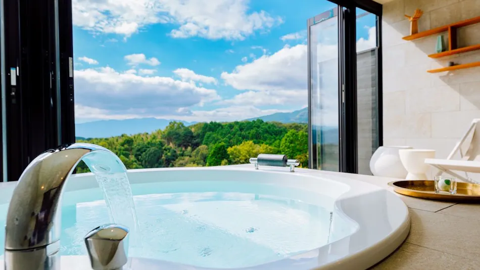 Yufuin Onsen Village Glamping COMOREBI