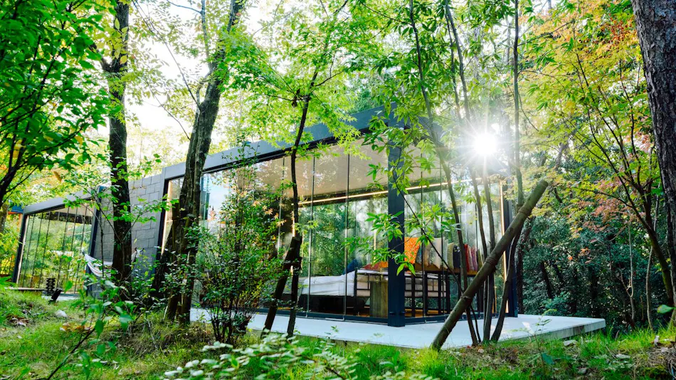 Yufuin Onsen Village Glamping COMOREBI