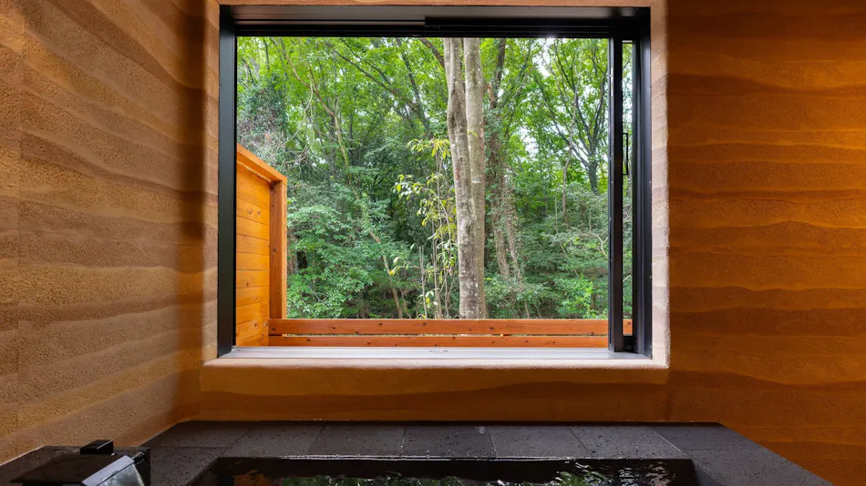 Yufuin Onsen Village Glamping COMOREBI