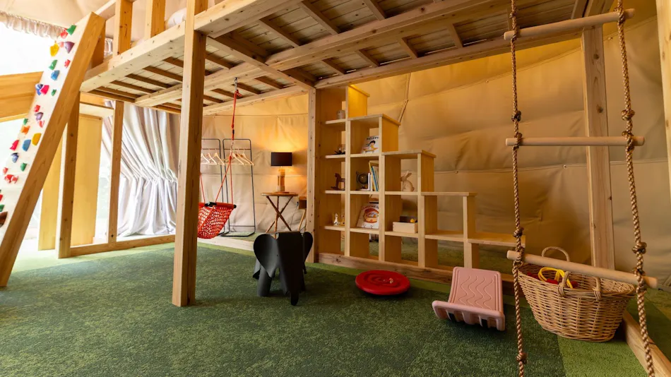 Yufuin Onsen Village Glamping COMOREBI