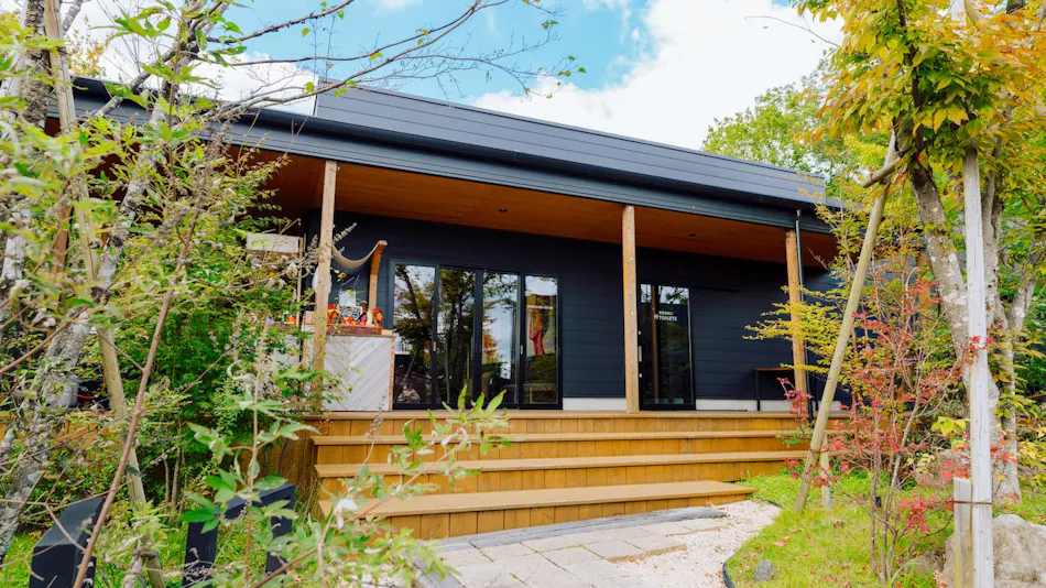 Yufuin Onsen Village Glamping COMOREBI