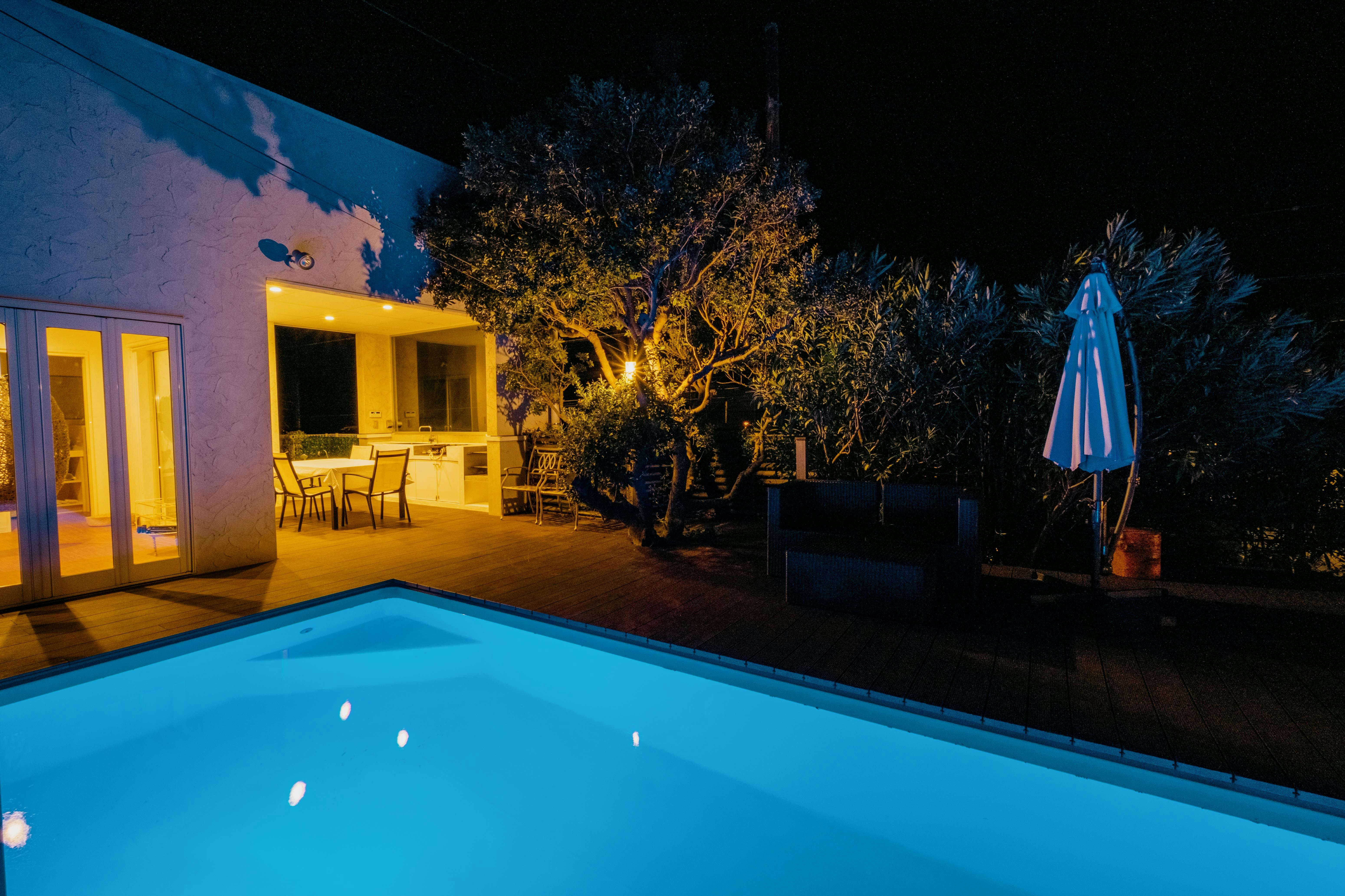 ナイトプールもお楽しみいただけます