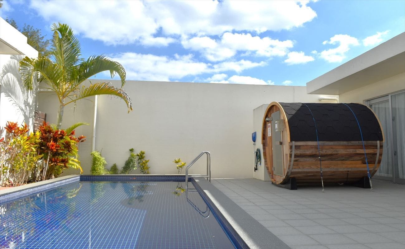 The Pool & Sauna Villa MOTOBU