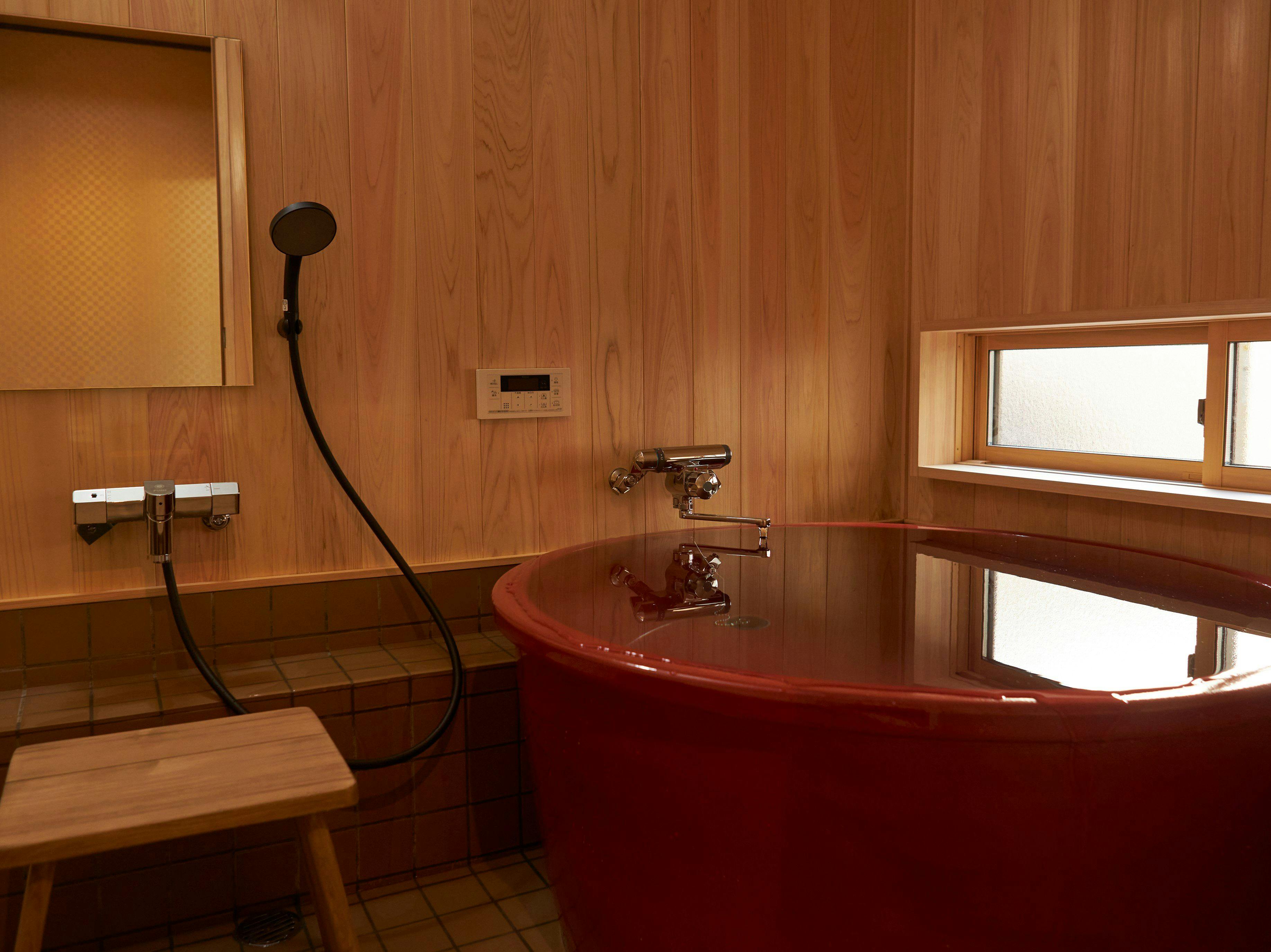 욕조 1: 시가라키 도자기