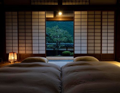 本館 CASA MIYAMA の玄関