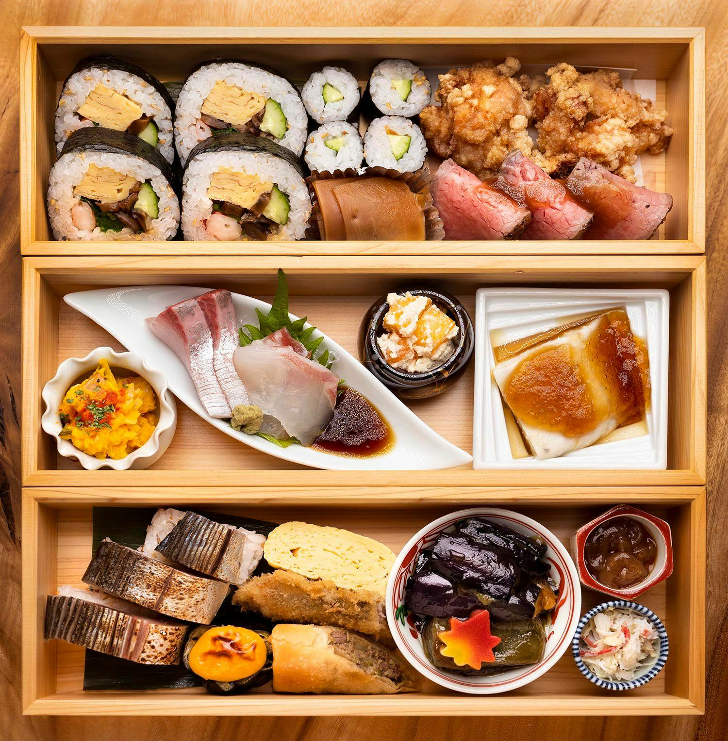 地元料理店による仕出し御前