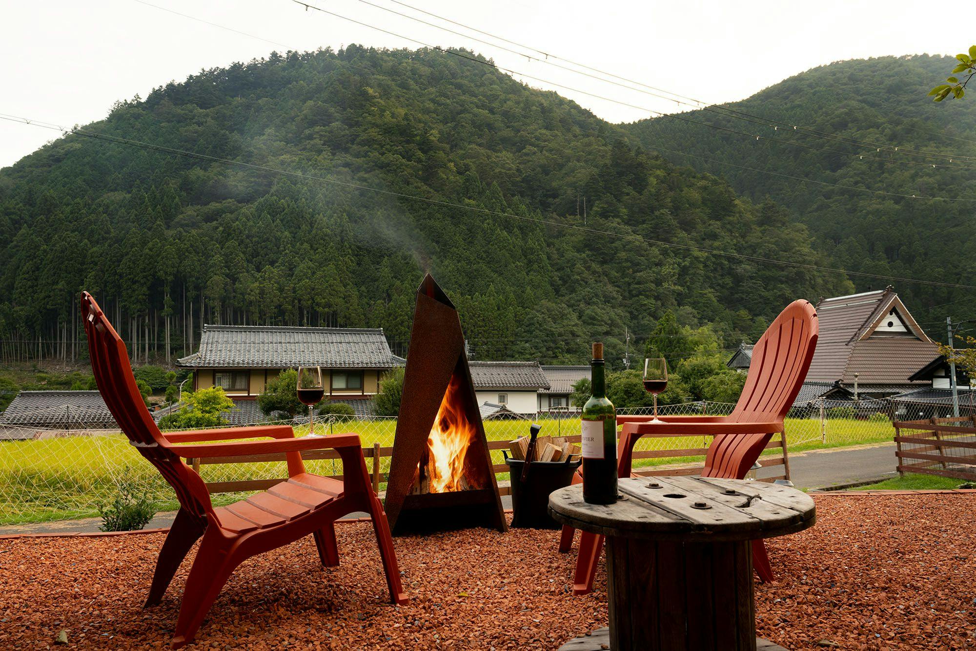 焚き火台（薪込み）