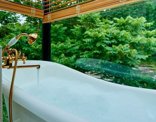 【別館リバーフロント】シースルー風呂