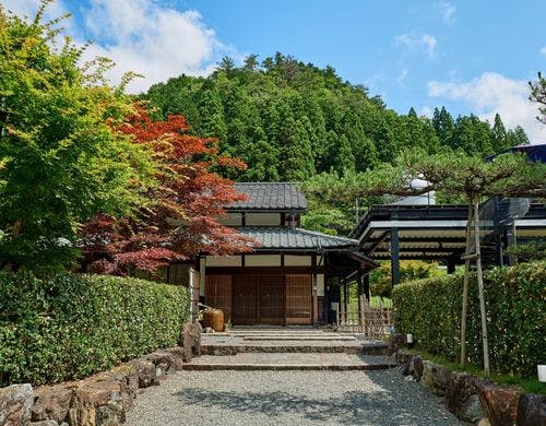 ミヤマテラス本館　玄関