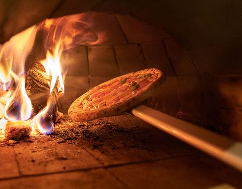 新館In The Breeze　ピザ窯