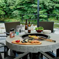 【อาคารเสริมริเวอร์ฟร้อนท์】ระเบียงบาร์บีคิว