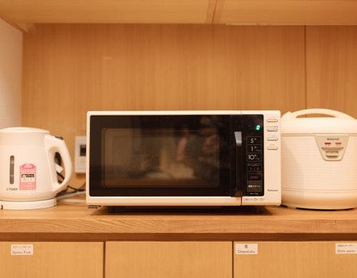 電子レンジやトースター、炊飯器も完備