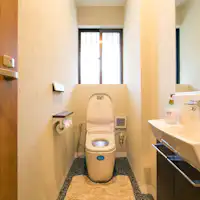 【ห้องน้ำ】ที่นั่งชักโครกพร้อมระบบทำความสะอาดด้วยน้ำอุ่น