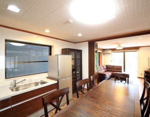 【ダイニング】キッチンとダイニング