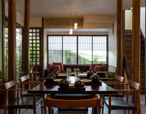 東側ダイニング（望、一棟貸切共にご利用）