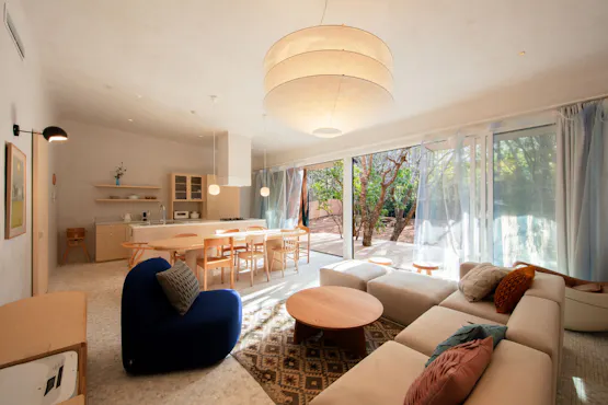 SHIRO SUITE リビングダイニング