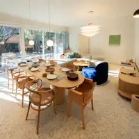 SHIRO SUITE リビングダイニング