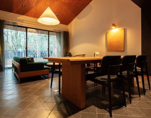 OKU SUITE リビング