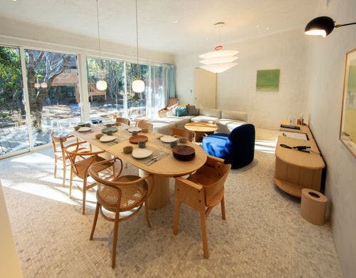 SHIRO SUITE リビングダイニング