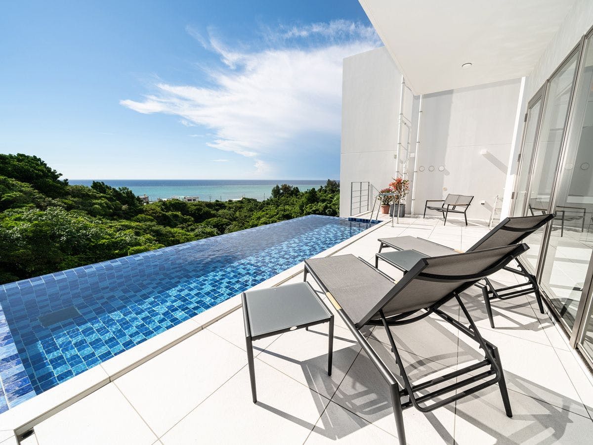 Blue Rela Luxe Resort Okinawa - 宿泊予約 - 一休.com