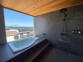 【近畿・関西／兵庫県淡路島南あわじ市内のプライベートプール付き貸し別荘・コテージ・ヴィラ】＋S Villaxury