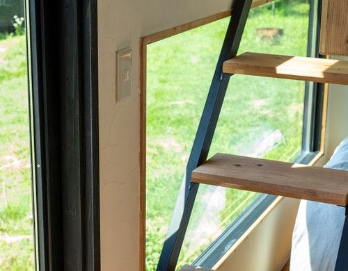 タイニーホテル トリプル 室内