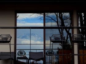 【山梨県富士五湖エリアの高級貸別荘・コテージ・ログハウス・コンドミニアム】1980／LAGA・OAK