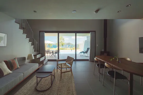 プレミアムスイート リビング