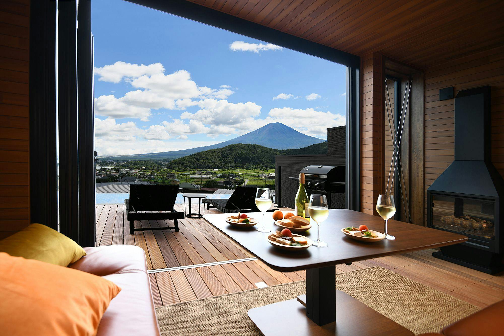 วิวจากพื้นที่นั่งเล่นกลางแจ้ง