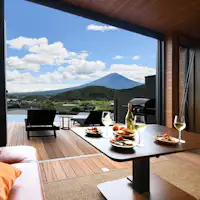 วิวจากพื้นที่นั่งเล่นกลางแจ้ง