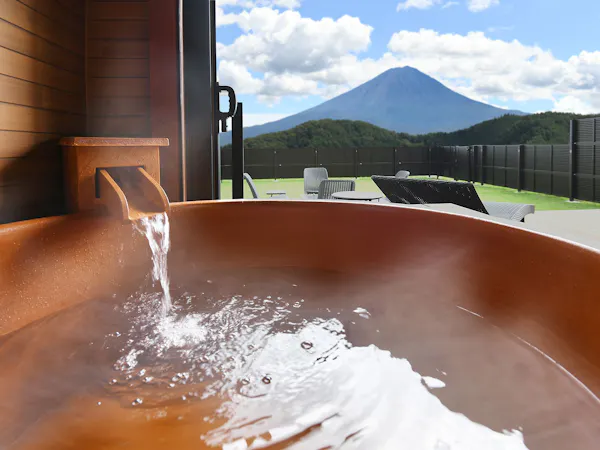 天然温泉露天風呂からの眺め