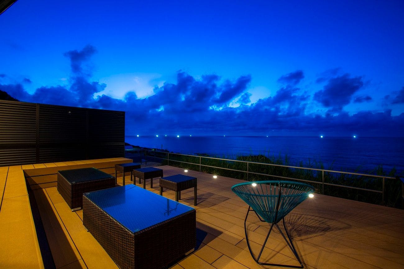 【テラス】テラスからは雄大な日本海を一望