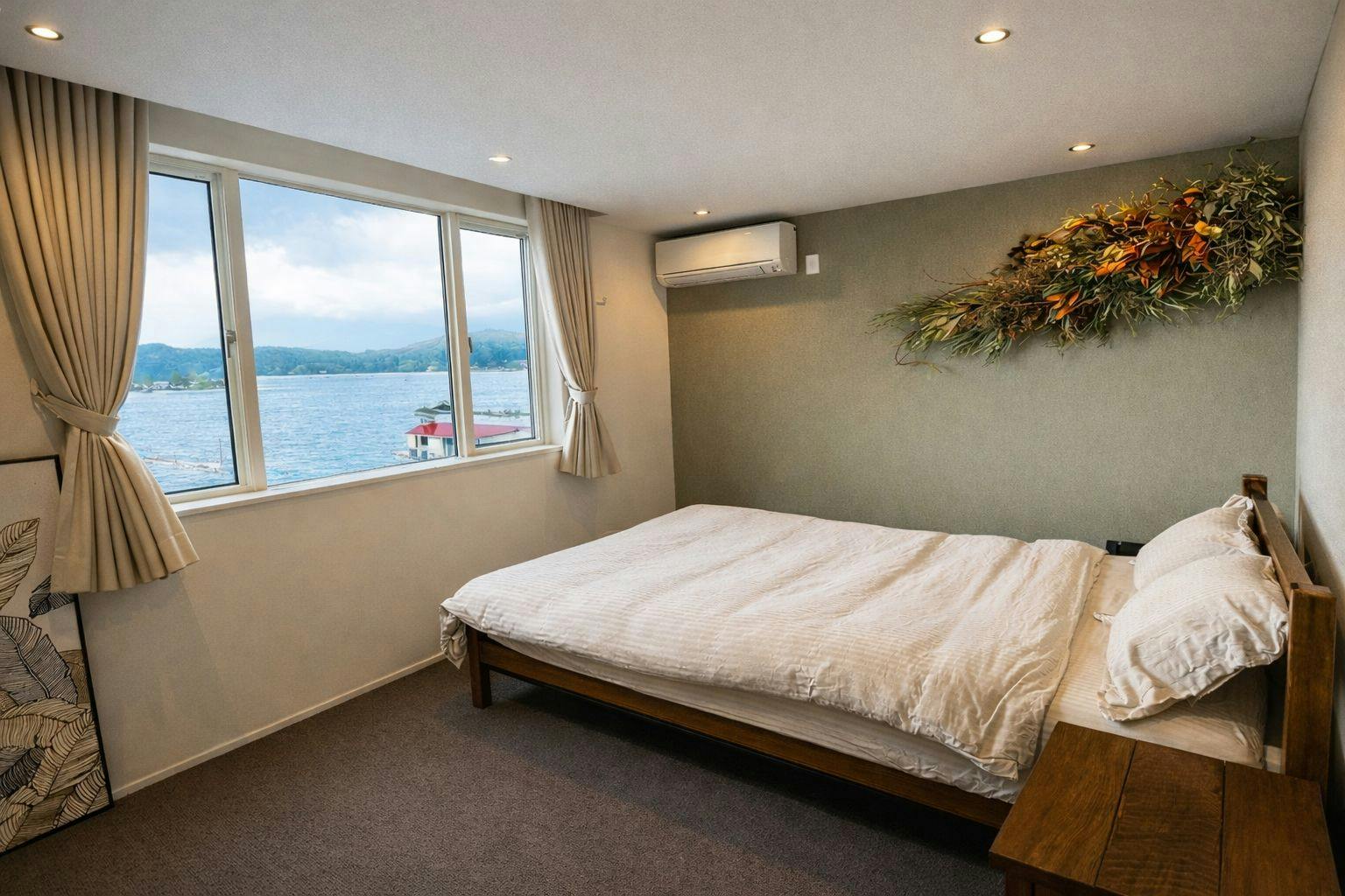 The Lake House Nojiri Lake