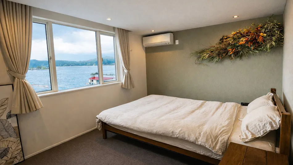 The Lake House Nojiri Lake