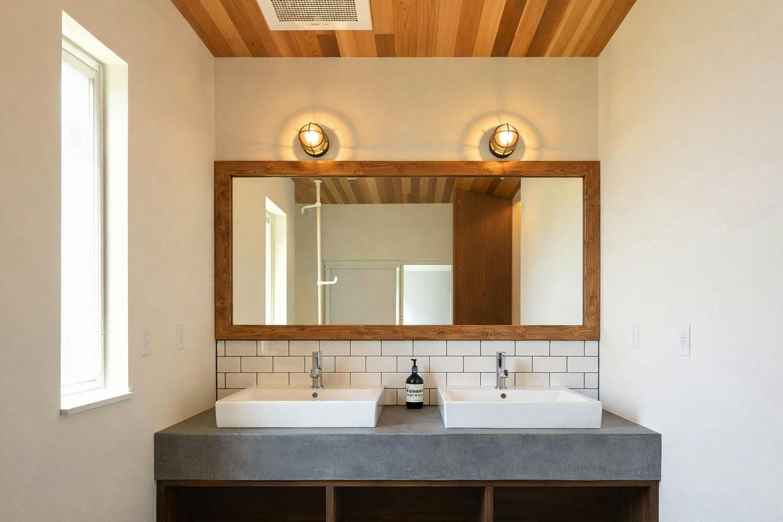 The Lake House Nojiri Lake