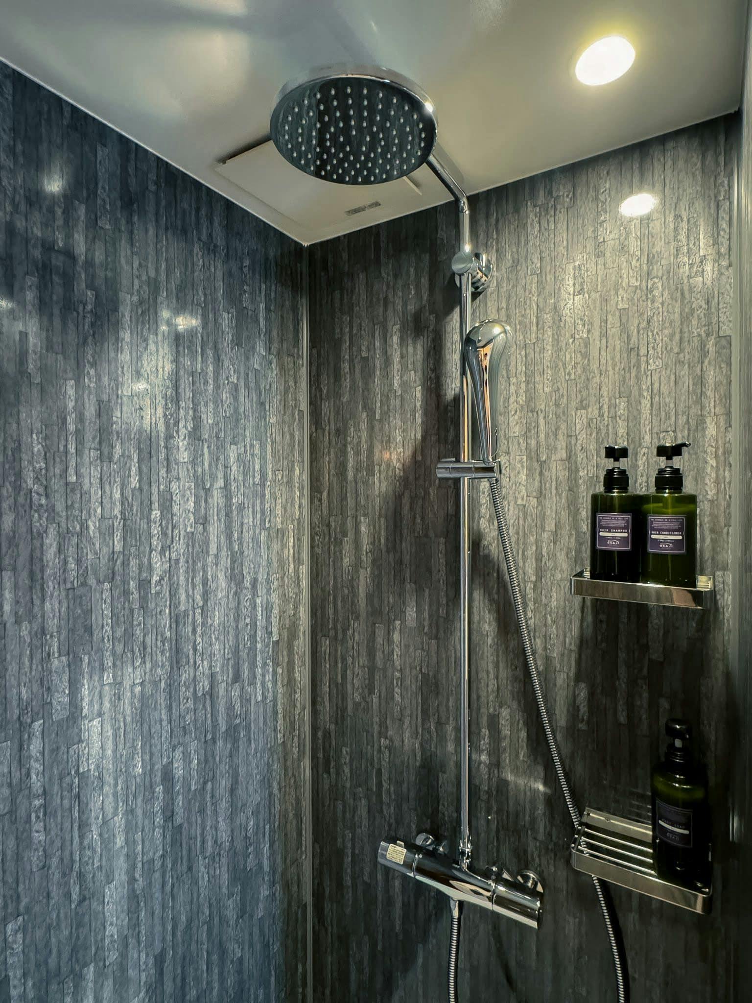 【สปาวิลล่า】ห้องอาบน้ำฝักบัว