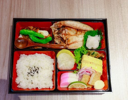 潮風薫る平戸の朝を感じる地元朝食