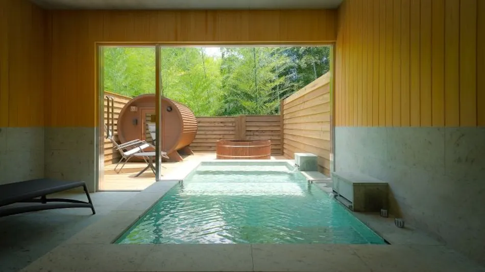THE BASE GLAMPING ATAMI PREMIER