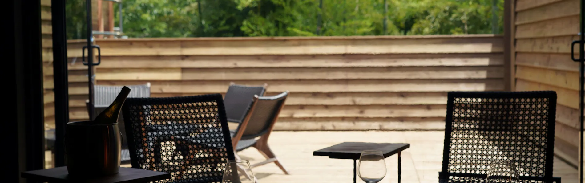 THE BASE GLAMPING ATAMI PREMIER