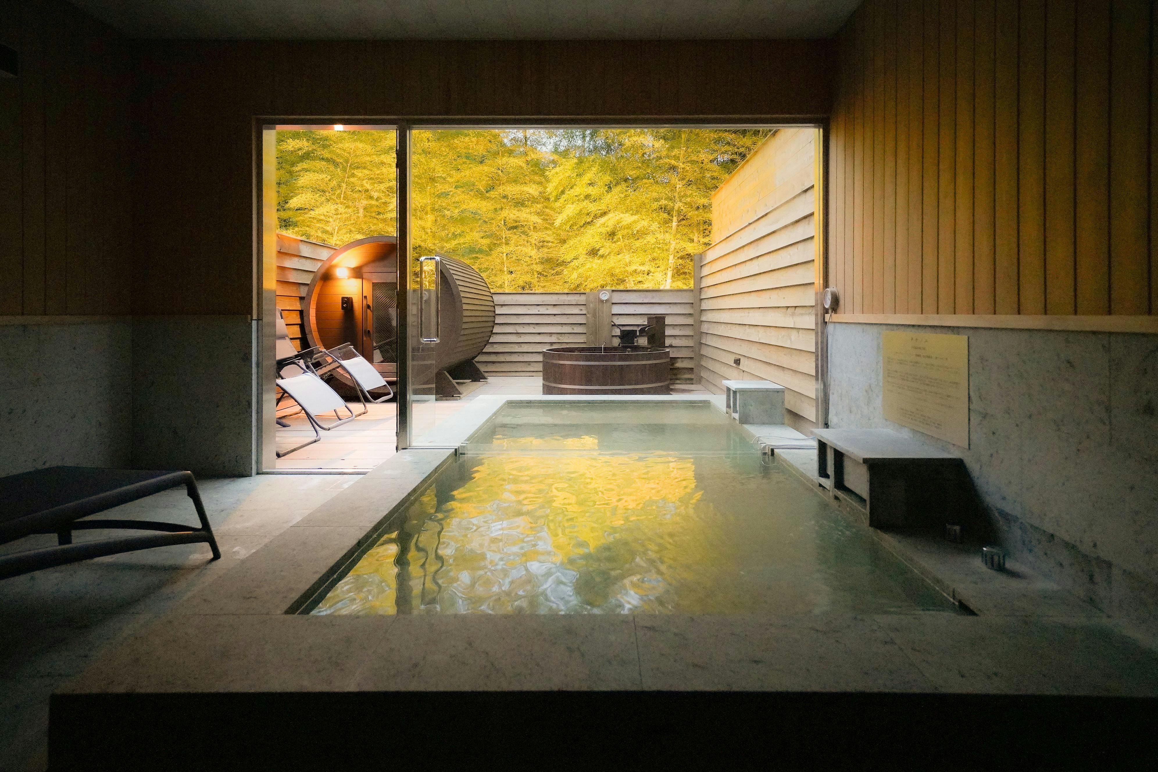 THE BASE GLAMPING ATAMI PREMIER