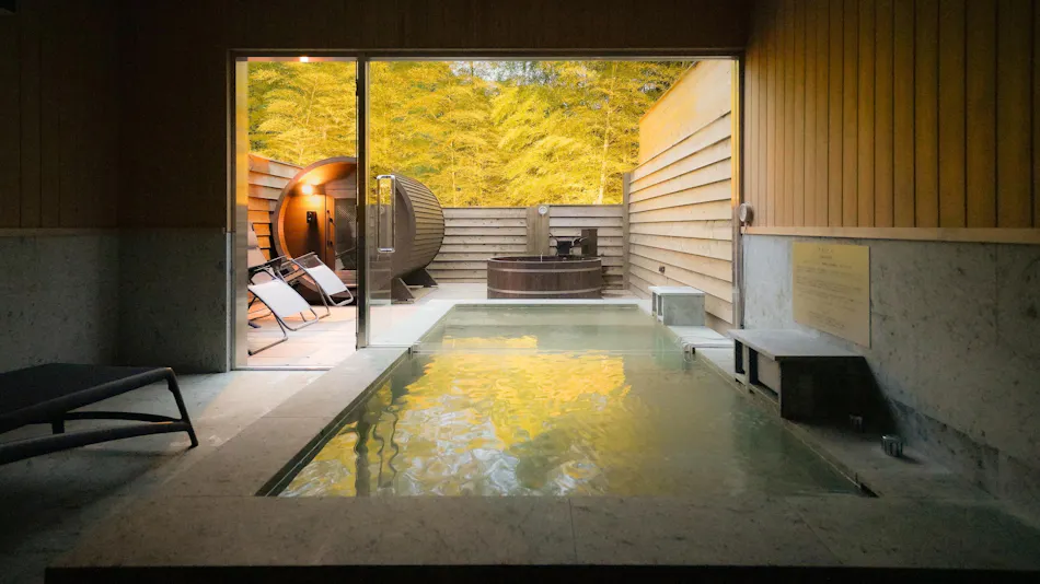 THE BASE GLAMPING ATAMI PREMIER