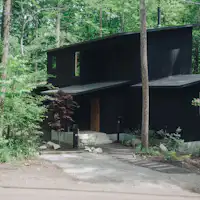 エントランス。笑顔の溢れる旅のスタート