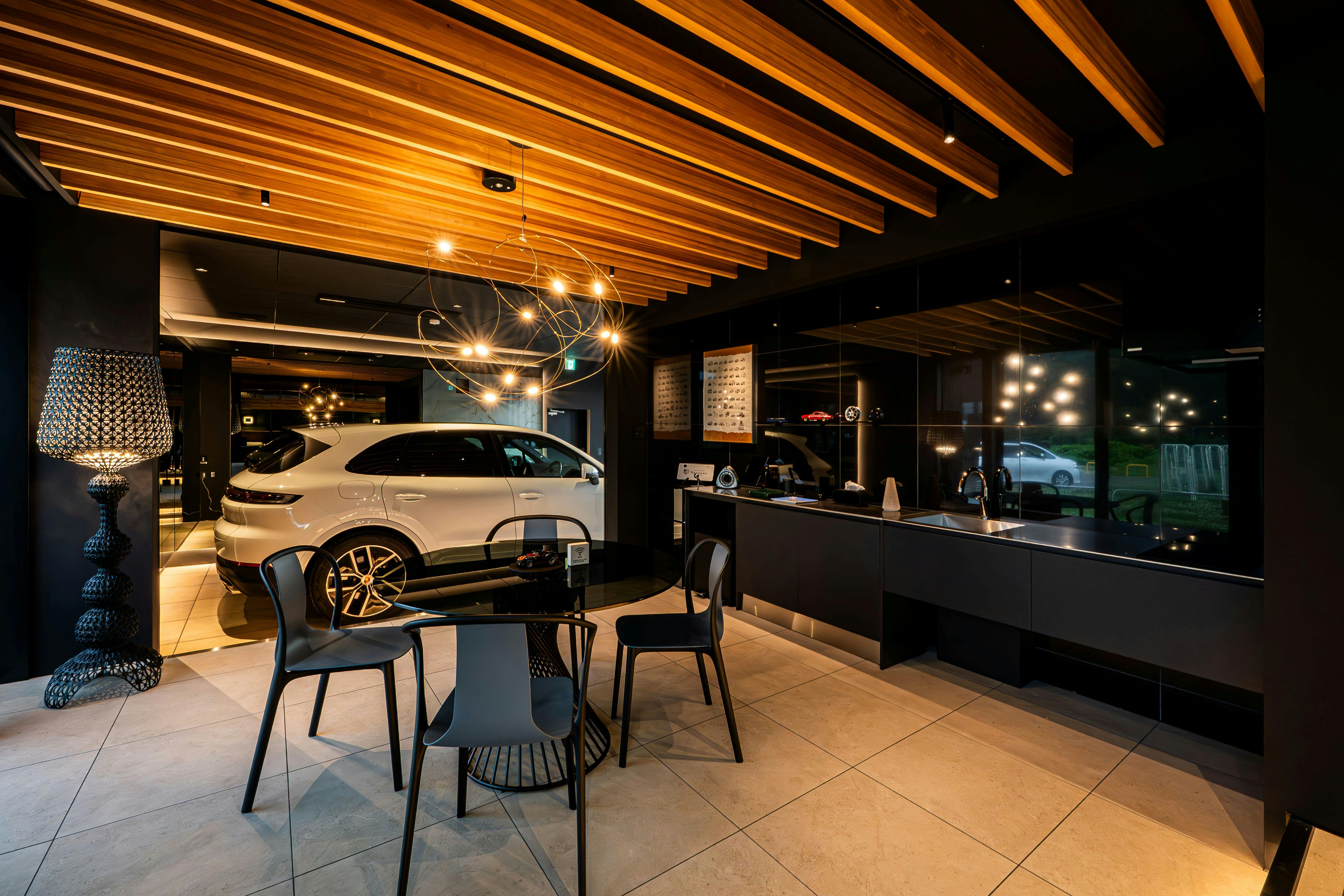 Garage Resort Neutral Katsuyama