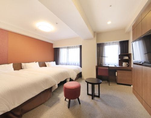 ハリウッドツイン2名