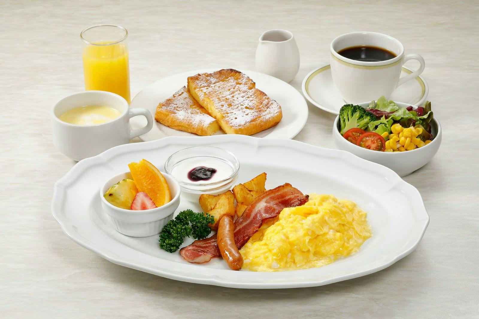 洋風朝食(スクランブルエッグ)