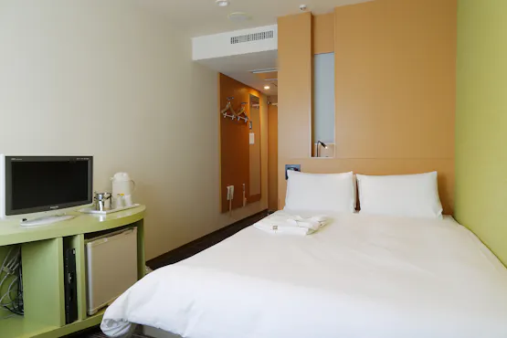 Kamar Double Standar