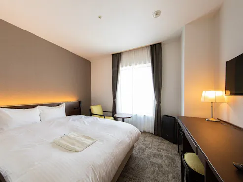 Bed size: 195cm × 140cm