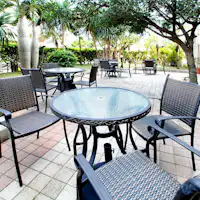 テラスでお話しませんか?