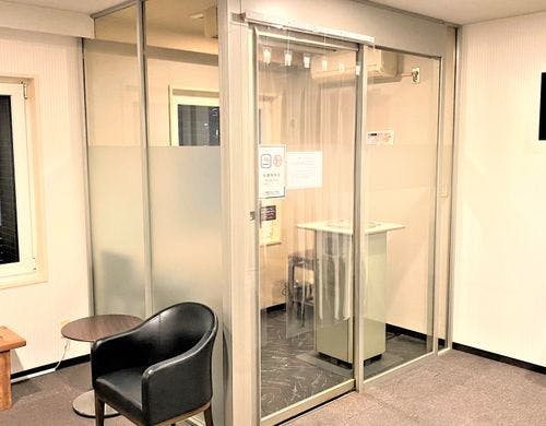 喫煙ブース