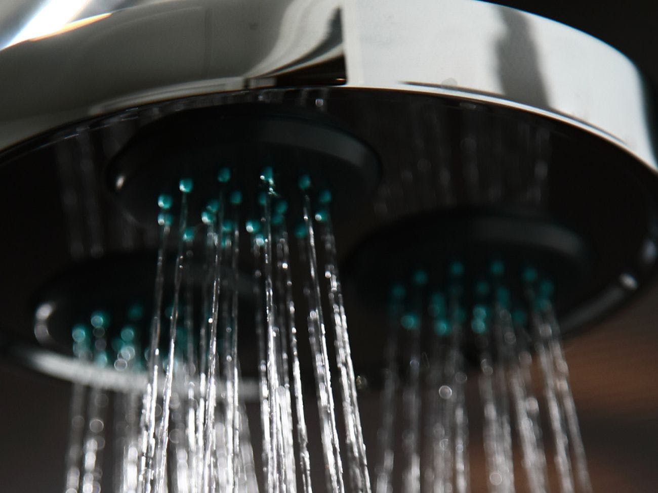 オーバーヘッドシャワ―